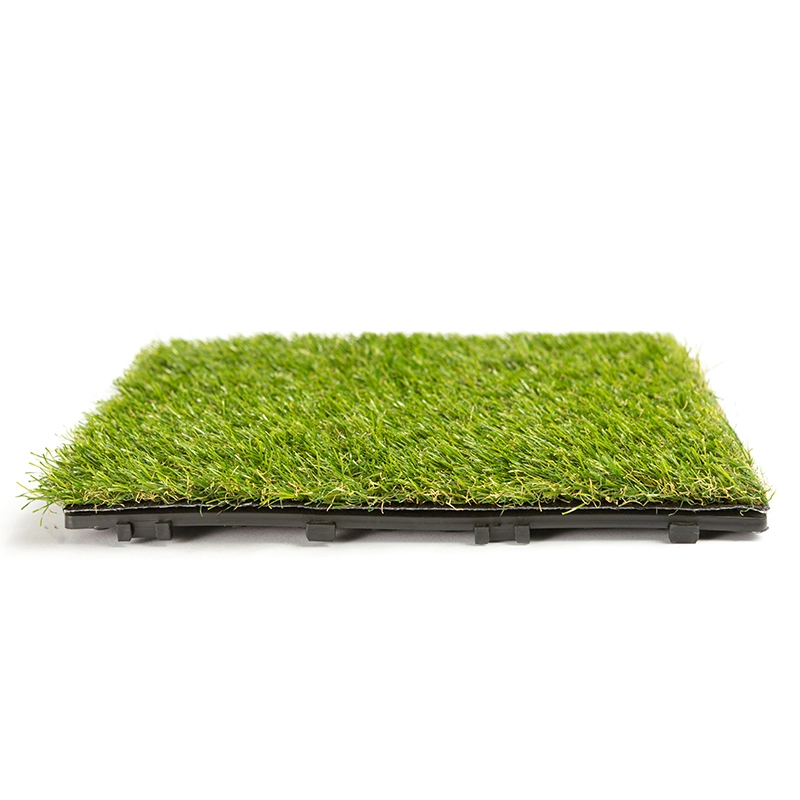 Künstliches grünes Teppichgras für Haustiere zum Spielen mit dekorativem Teppichgras und Brettgras