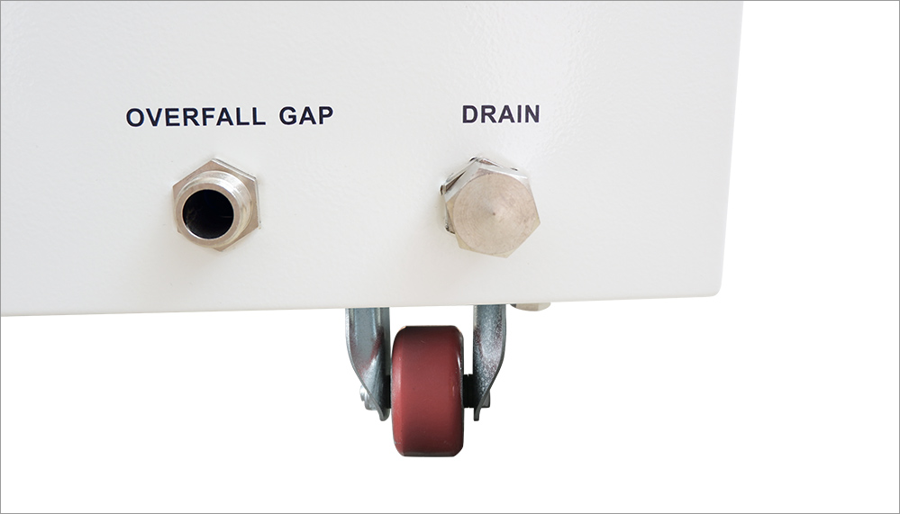 Wasserdruckmesser und Abfluss