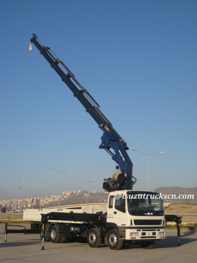 Isuzu Truck with crane Telescopic boom crane Isuzu cargo body crane lorry trucks