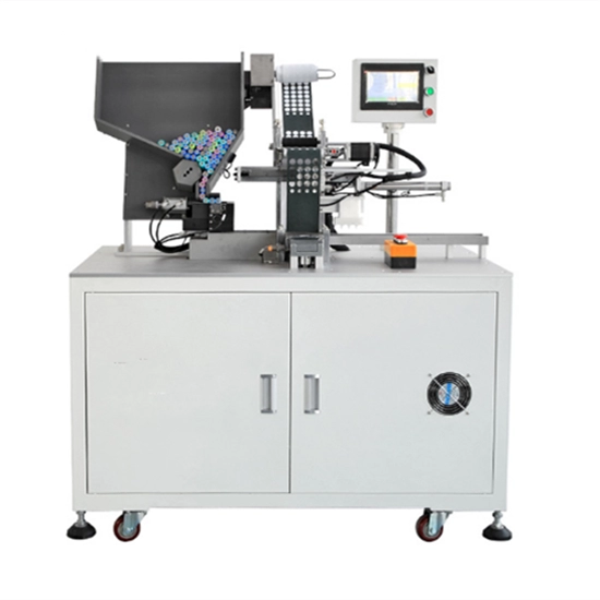 Automatische Papierklebemaschine für zylindrische Batterieklemmen mit hoher Produktionseffizienz