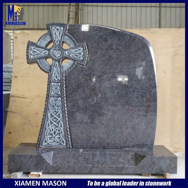 Keltischer Kreuz-Grabstein aus irischem Granit