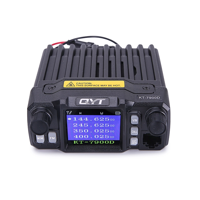 Mobiles Amateurfunkgerät mit VHF-UHF-Quadband und Farbbildschirm