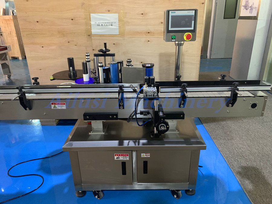 Automatic Round Bottle Labeling Machine