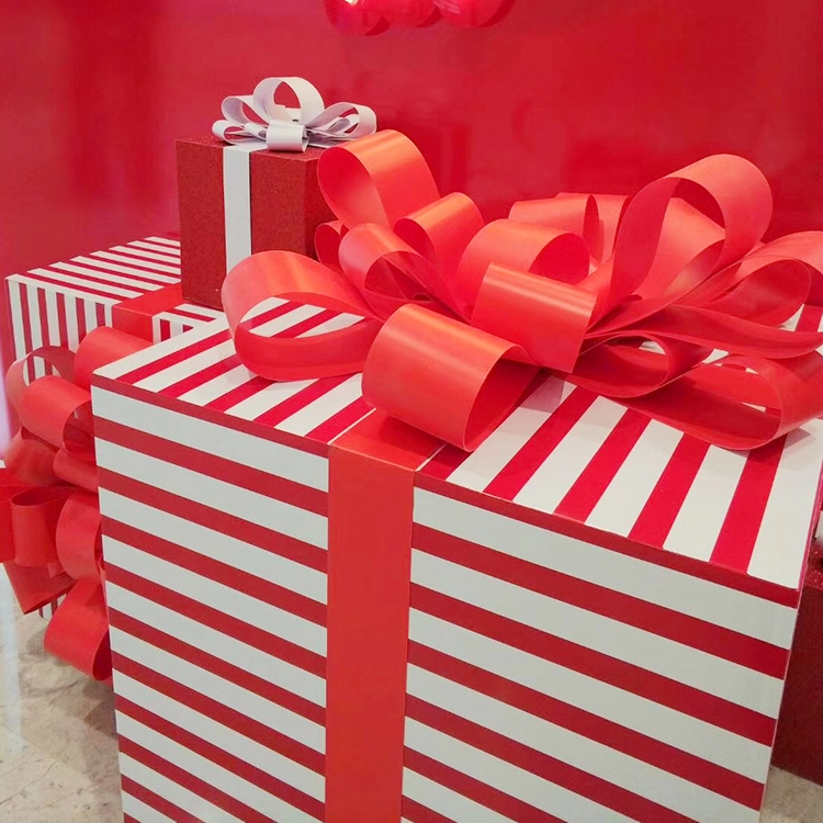 Kundenspezifische Geschenkbox aus Holz für Weihnachtsdekoration im Einkaufszentrum