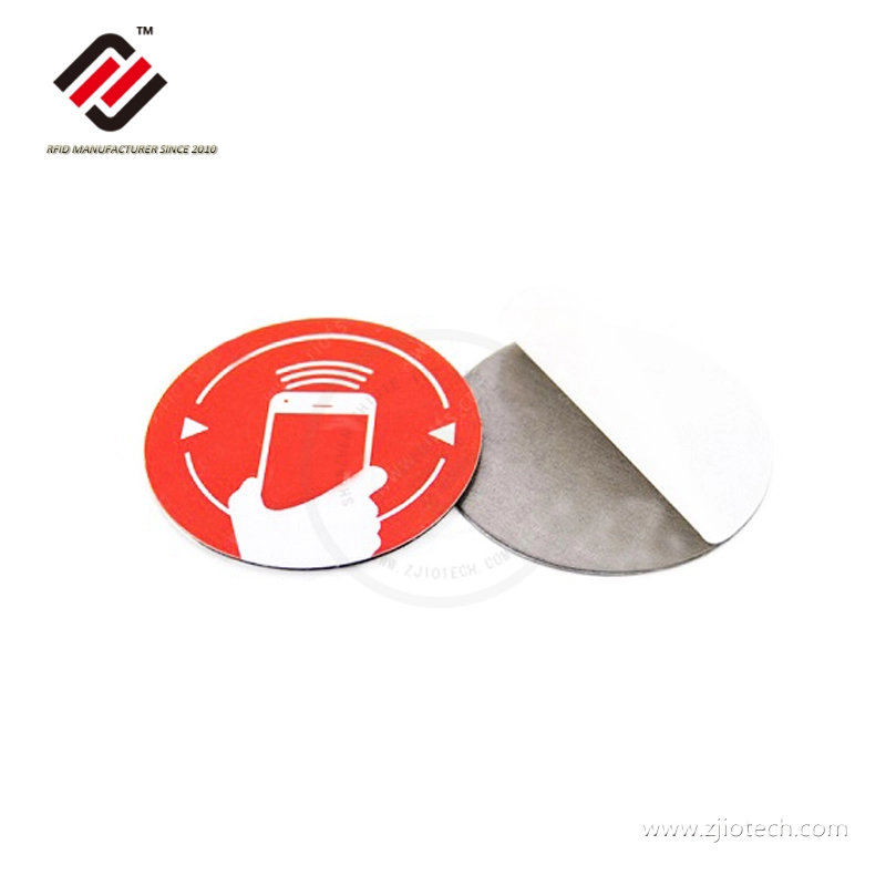Kundenspezifischer Druck Anti-Metall NTAG215 RFID-Aufkleber