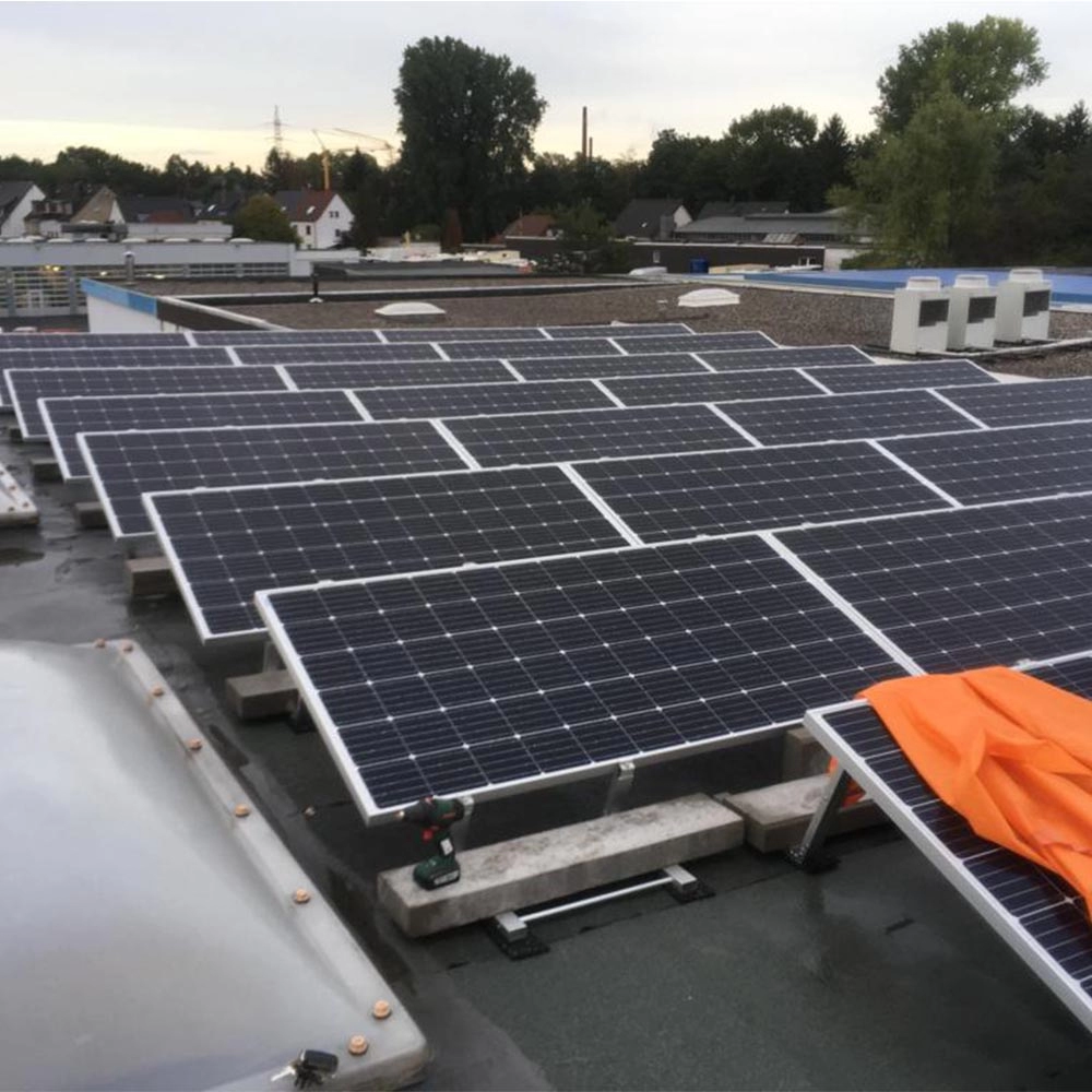 Montagesystem für Sonnenkollektoren auf ballastiertem Dach