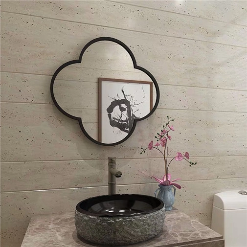 Badezimmer-Kosmetikspiegel aus Metall in Pflaumenblüte