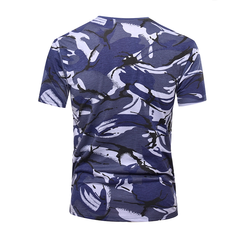 Gestricktes T-Shirt aus Baumwolle in Militärblau mit Tarnmuster