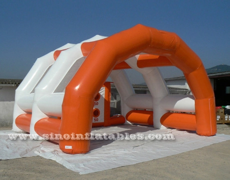 Orange aufblasbares Fußballtorzelt im Freien für Fußballveranstaltungen