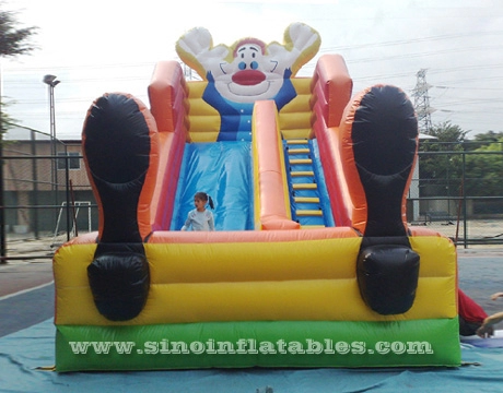 6 Meter hohe aufblasbare Clownrutsche für Kinder im Hinterhof, die der Norm EN14960 von Sino Inflatables entspricht