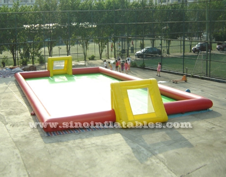20 x 10 m großes aufblasbares Fußballfeld für Erwachsene UND Kinder für aufblasbare Fußballspiele im Freien