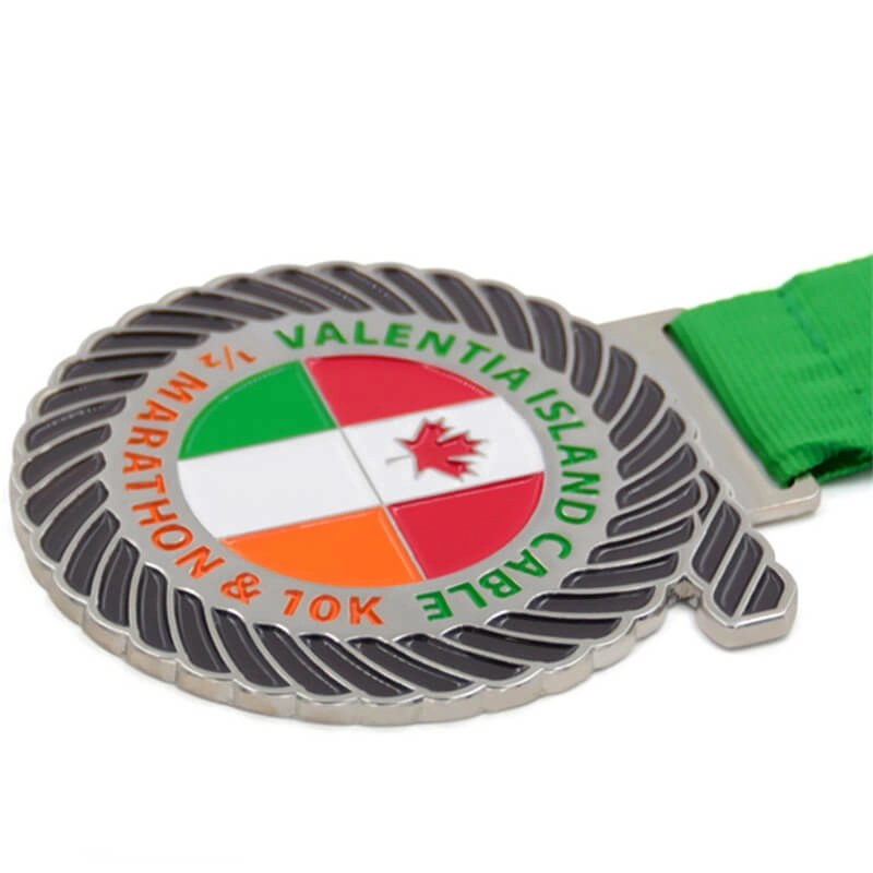 Metalllogo 10-km-Marathon-Medaillen personalisiert